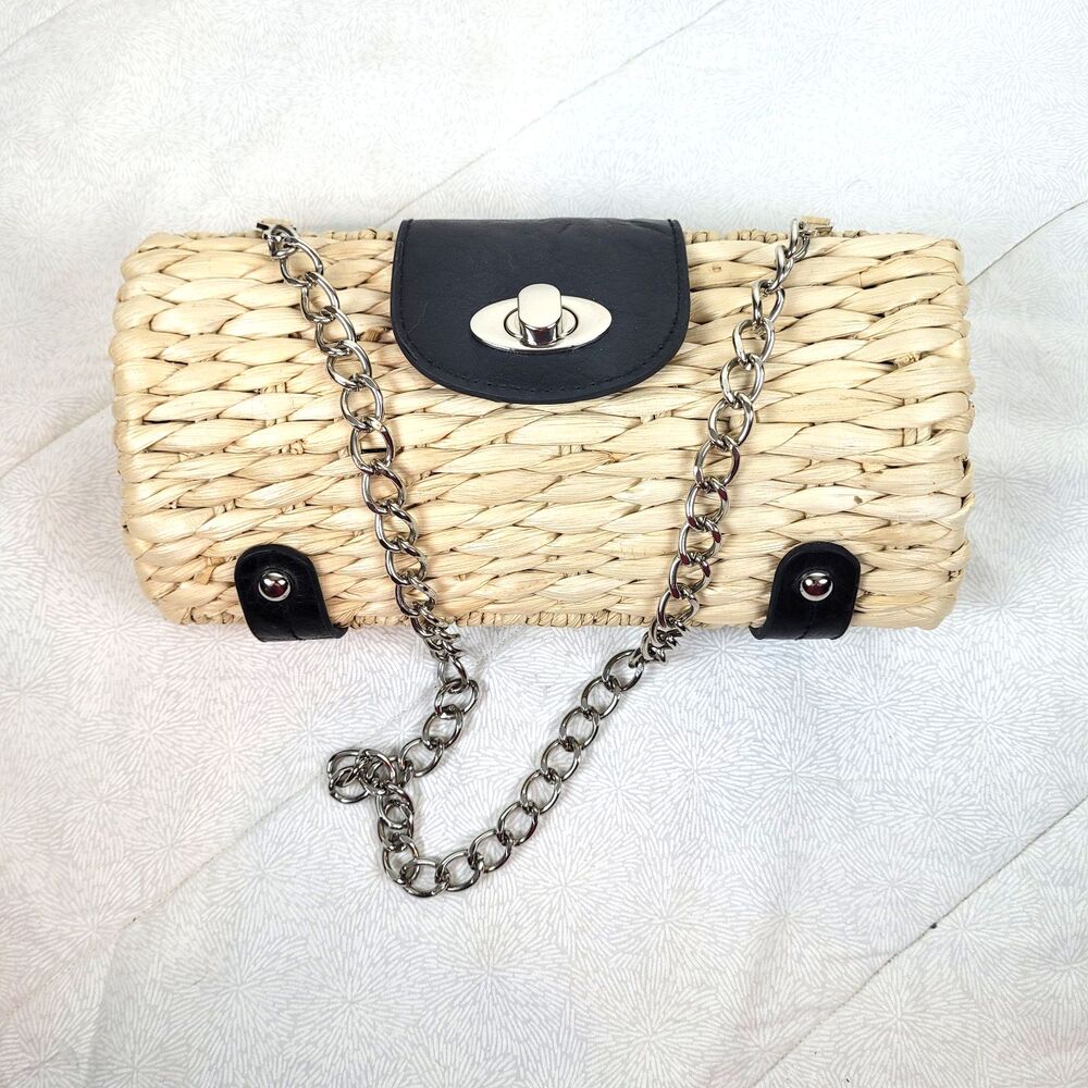 Kelly & Katie Straw Purse Silver Chain Black Trim Woven Shoulder Bag Boho Summer